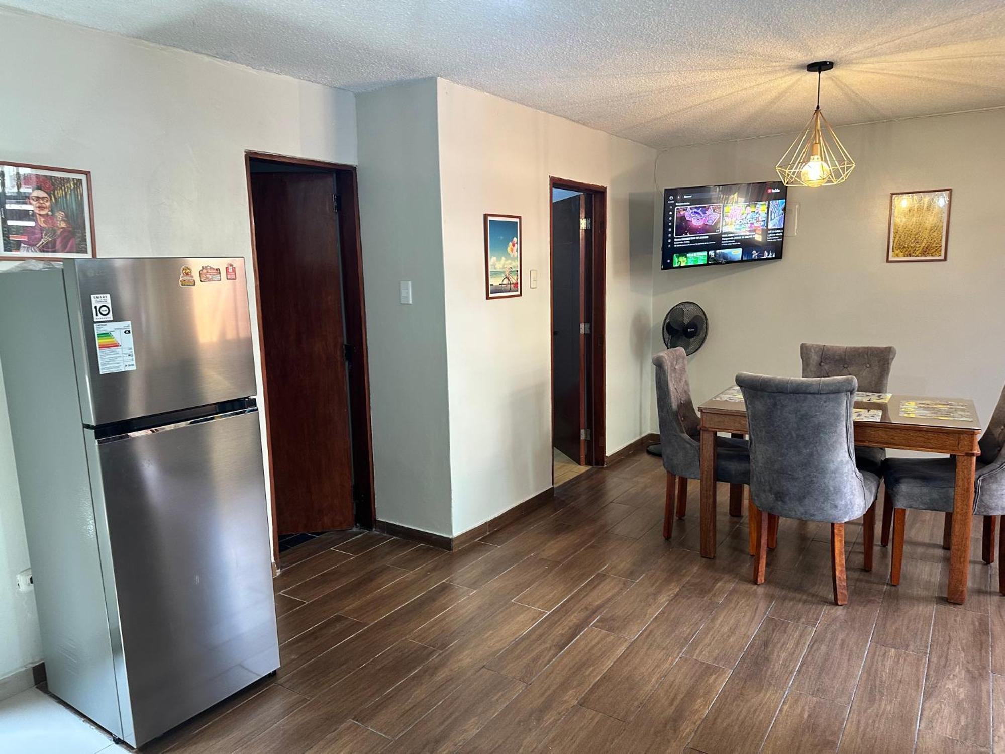 Hermoso dpto amoblado, 1 piso, wifi, terraza y cochera en San Miguel Lima Exterior foto