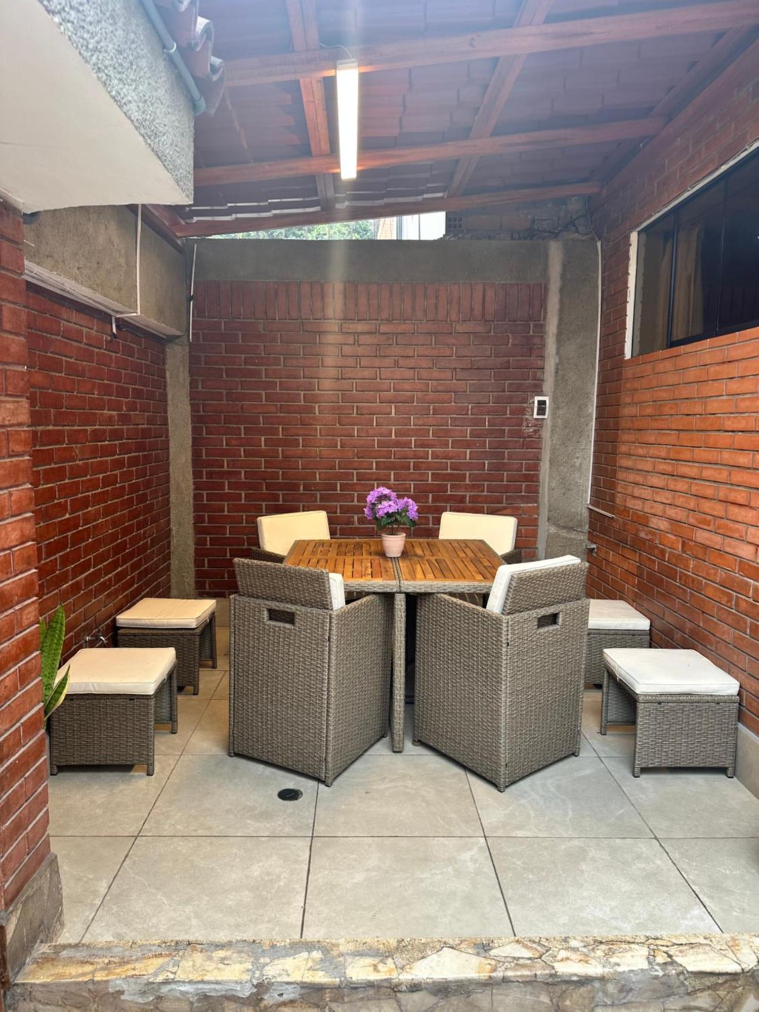 Hermoso dpto amoblado, 1 piso, wifi, terraza y cochera en San Miguel Lima Exterior foto